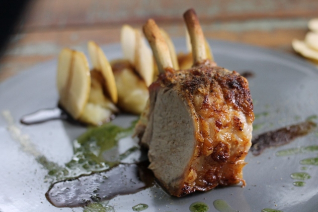 Carre de cerdo asado+compota de manzanas